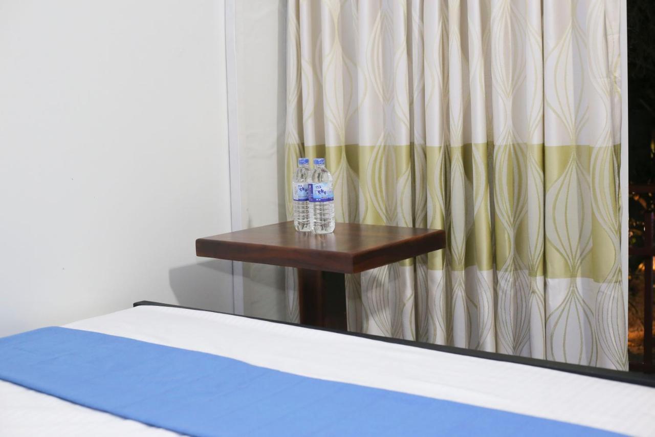 Airport Residence Inn Katunayaka Dış mekan fotoğraf